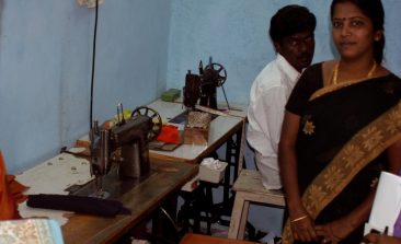 india-microfinance-sewing-machine